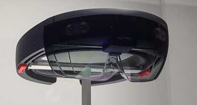 ورود به دنیای بازیها با هدست هولولنز